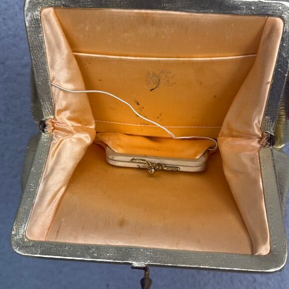 Vintage Allen Fine Gold Metallic Wristlet Purse Attached Coin Purse 50's Glam - Picture 5 of 8